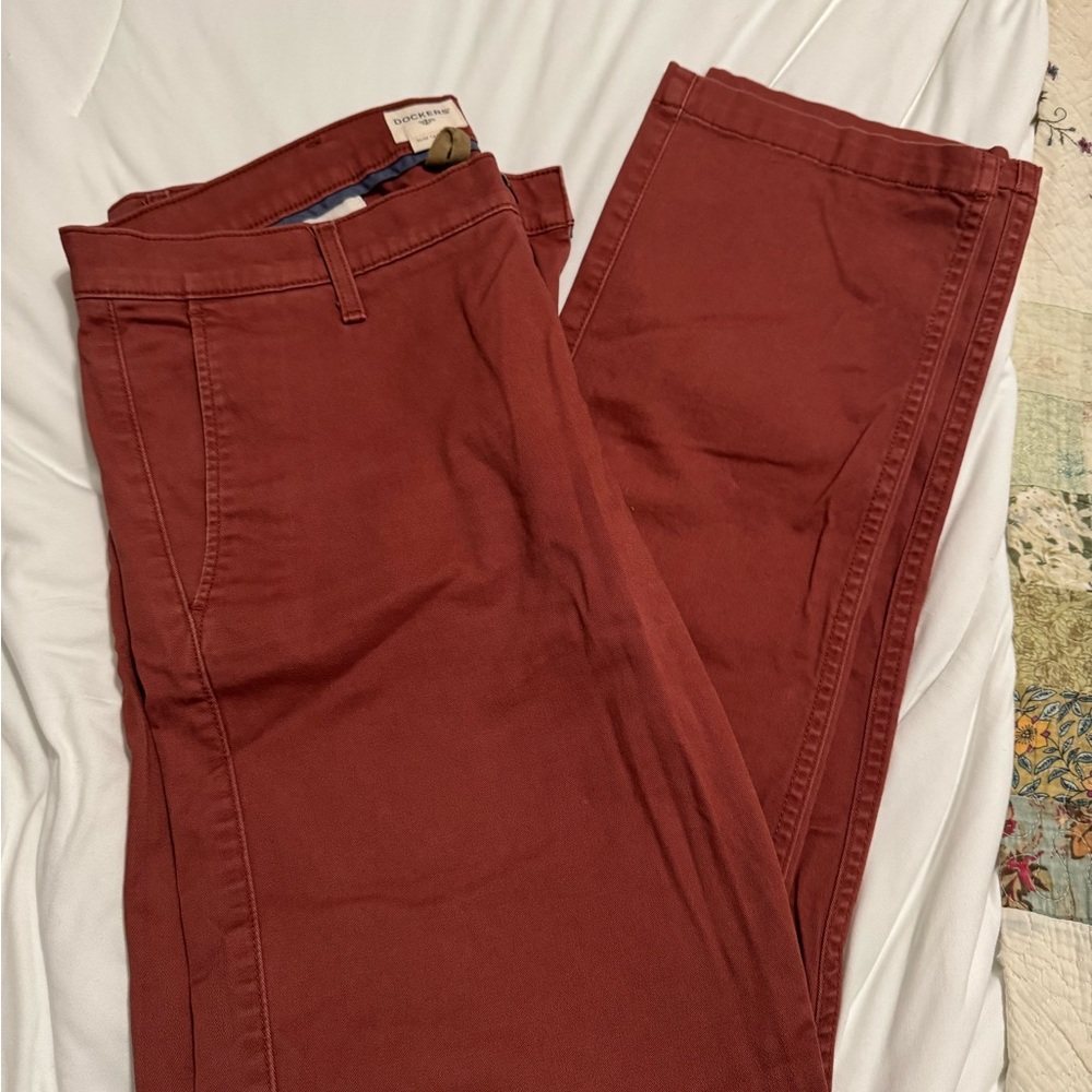 Men's Rust color Dockers
